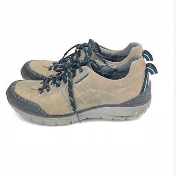 clarks wave trek
